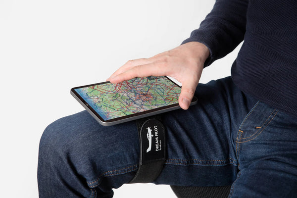 Dream Pilot Magic Kneeboard for MagSafe Devices