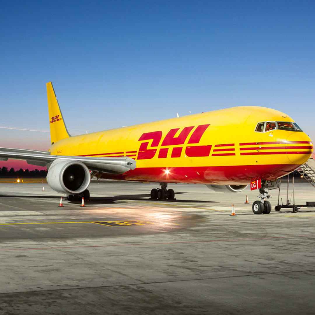 Diecast Model Aircraft 1:400 - DHL Boeing 737