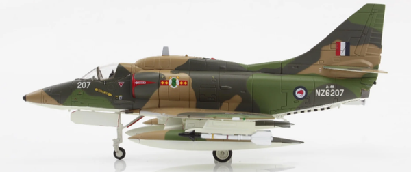 Hobby Master RNZAF A-4K Skyhawk No.75 Squadron - NZ6207 Aircraft Models by Hobby Master | Downunder Pilot Shop