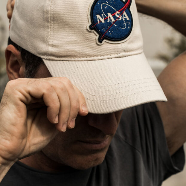 Gorra NASA Canoa Roja - Piedra